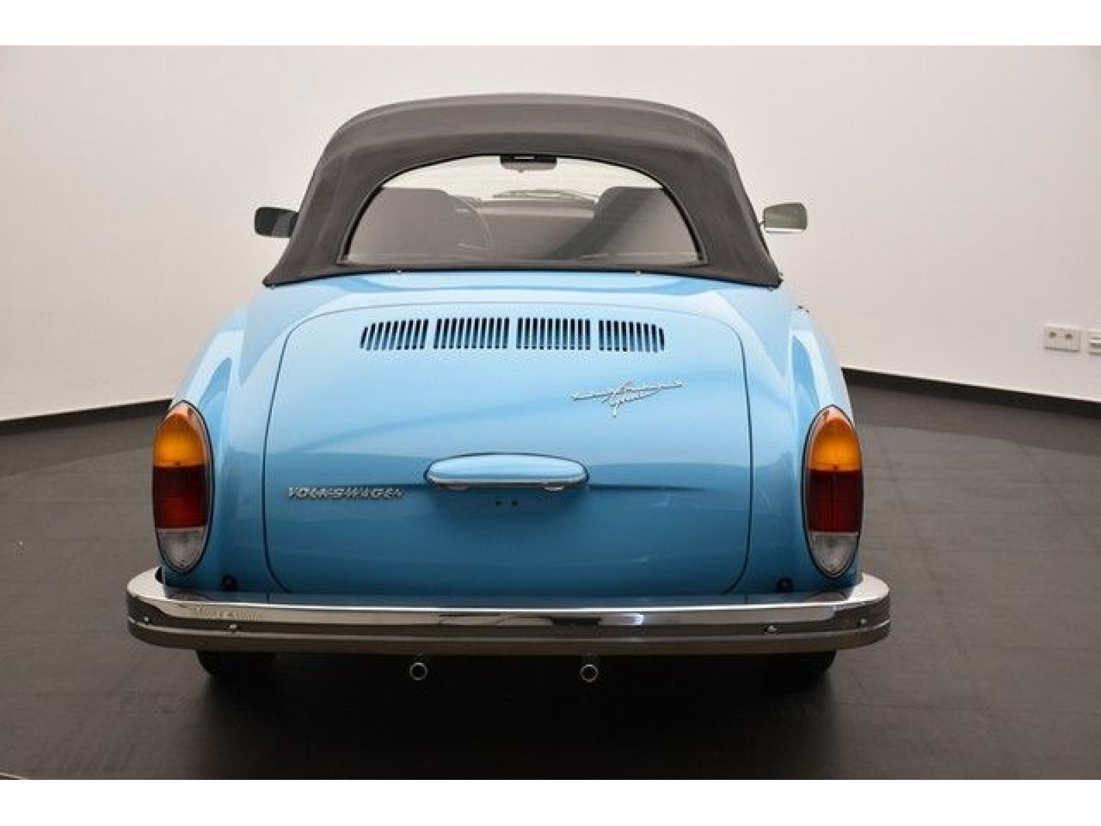 Volkswagen - Karmann Ghia_19