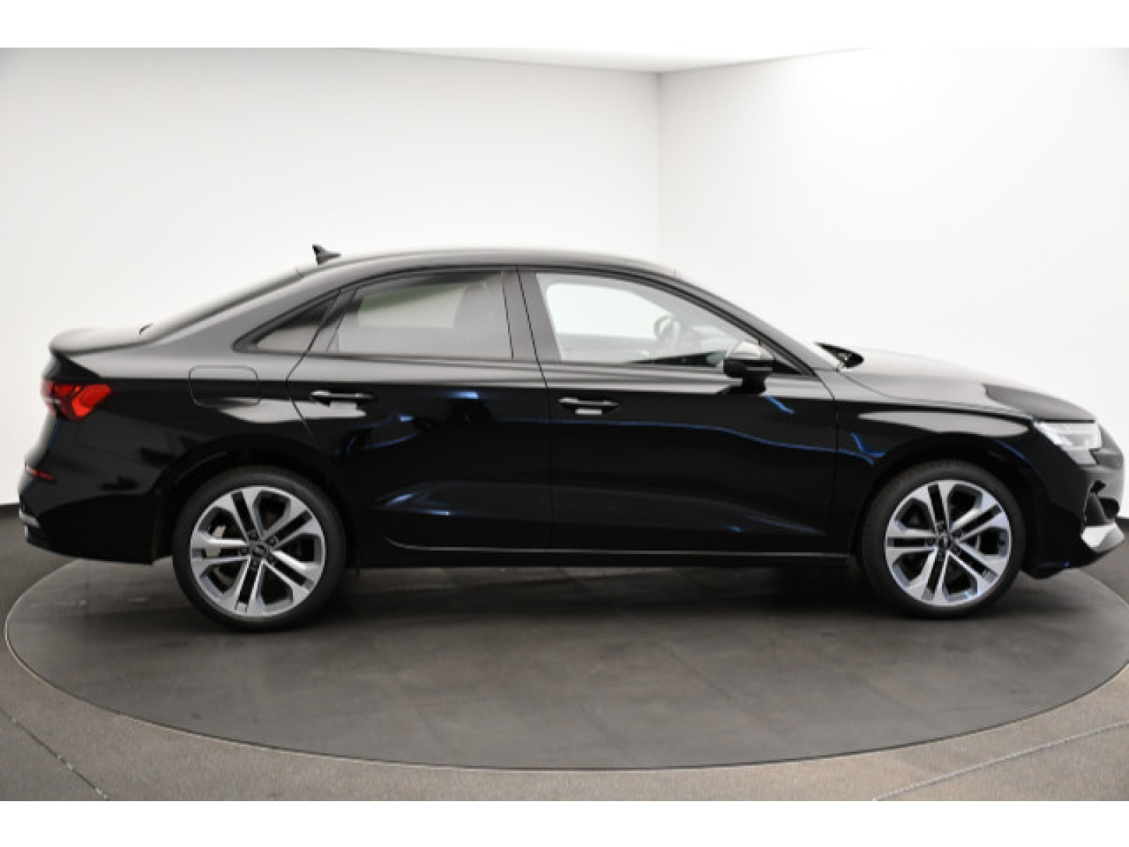 Audi - A3 Limousine_18