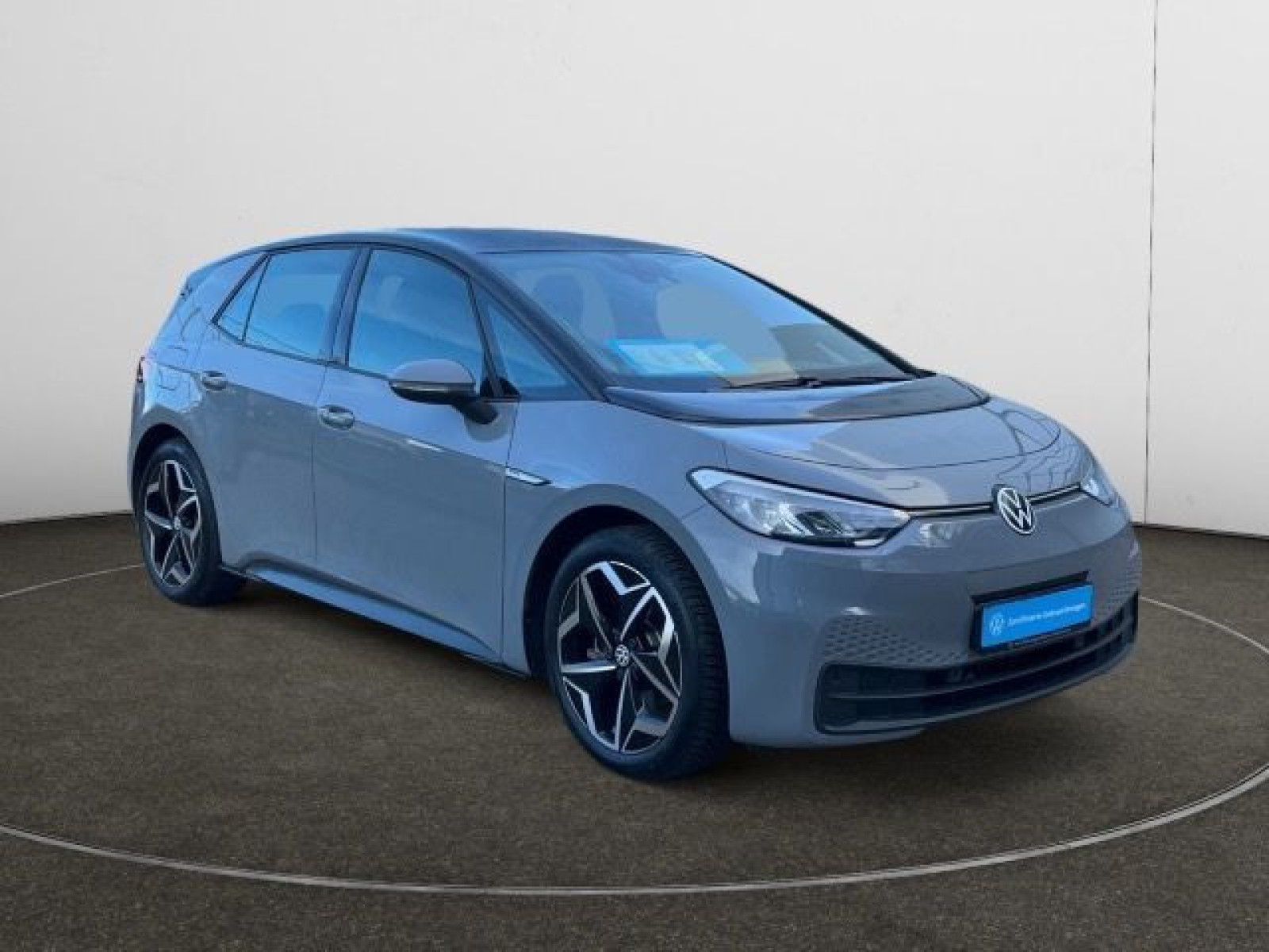 diagonal-frontansicht-aussen