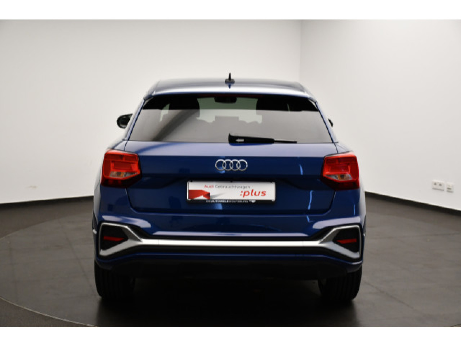Audi - Q2_22