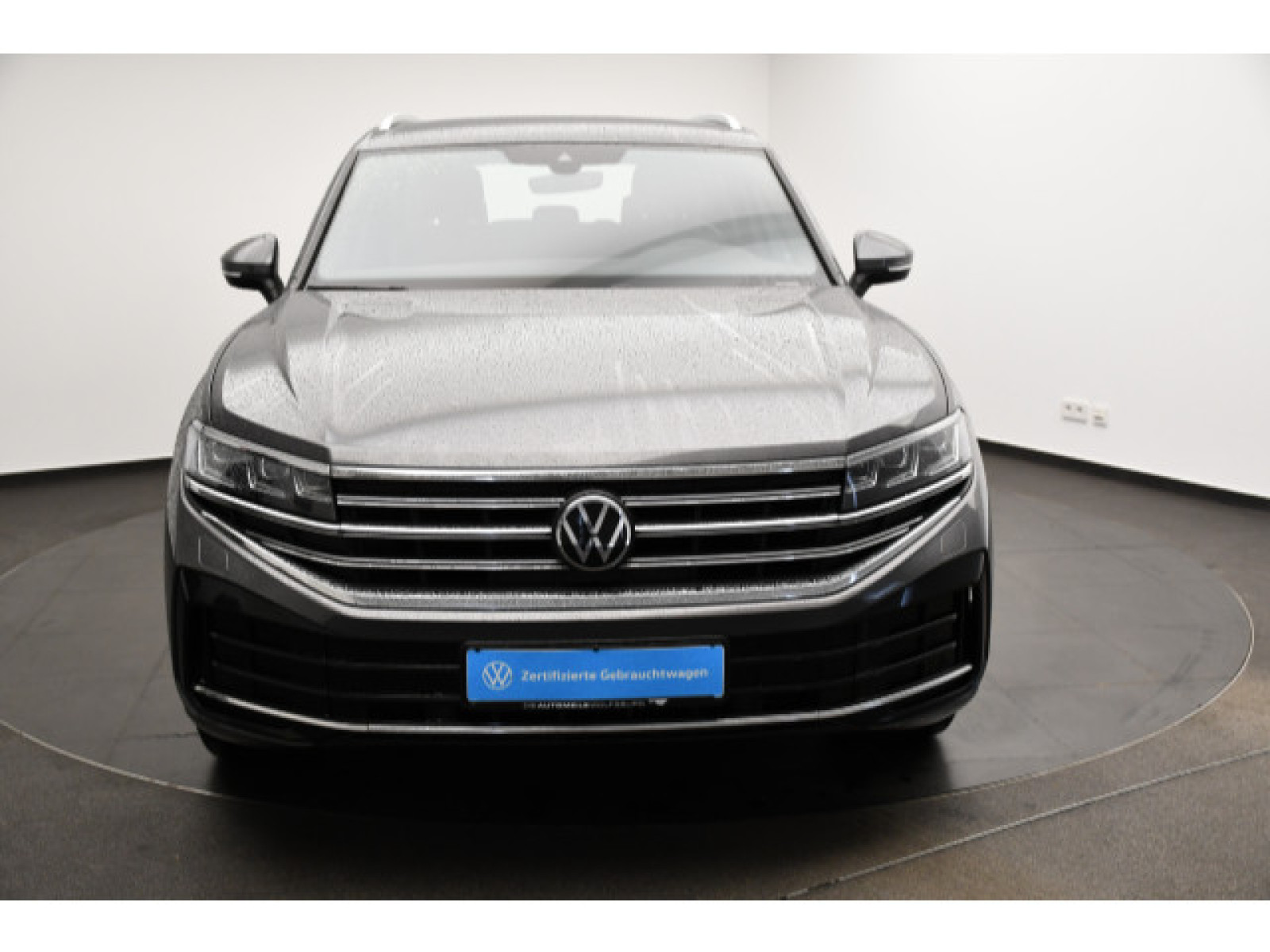 Volkswagen - Touareg_20