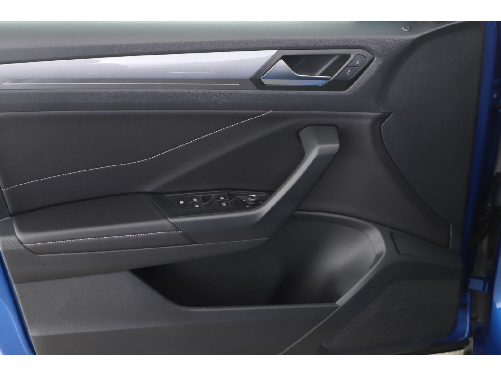 Volkswagen - T-Roc_14