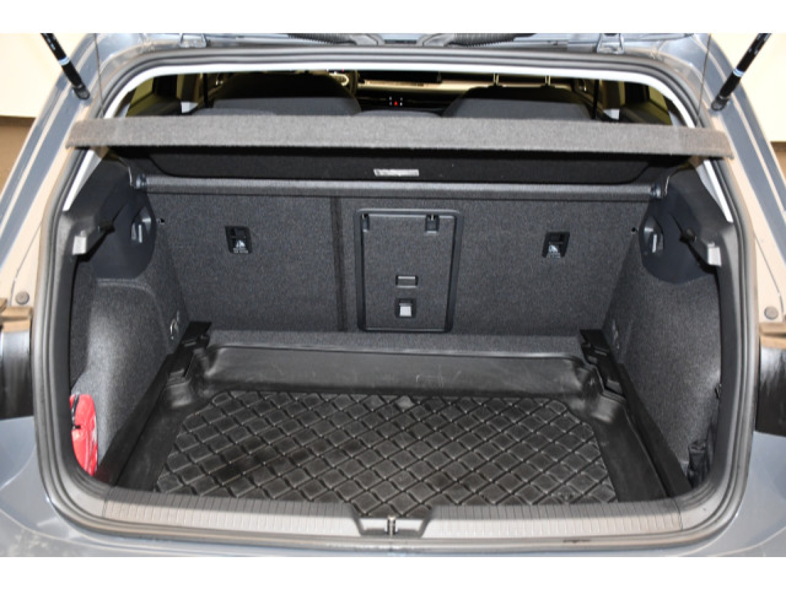 Volkswagen - Golf_9