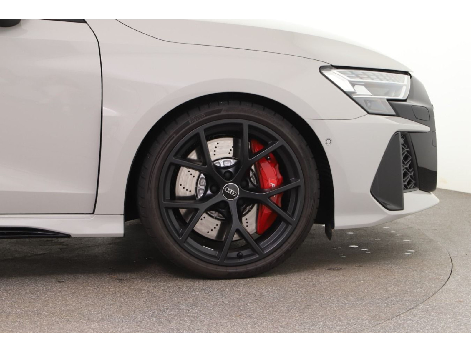 Audi - RS 3 Limousine_3
