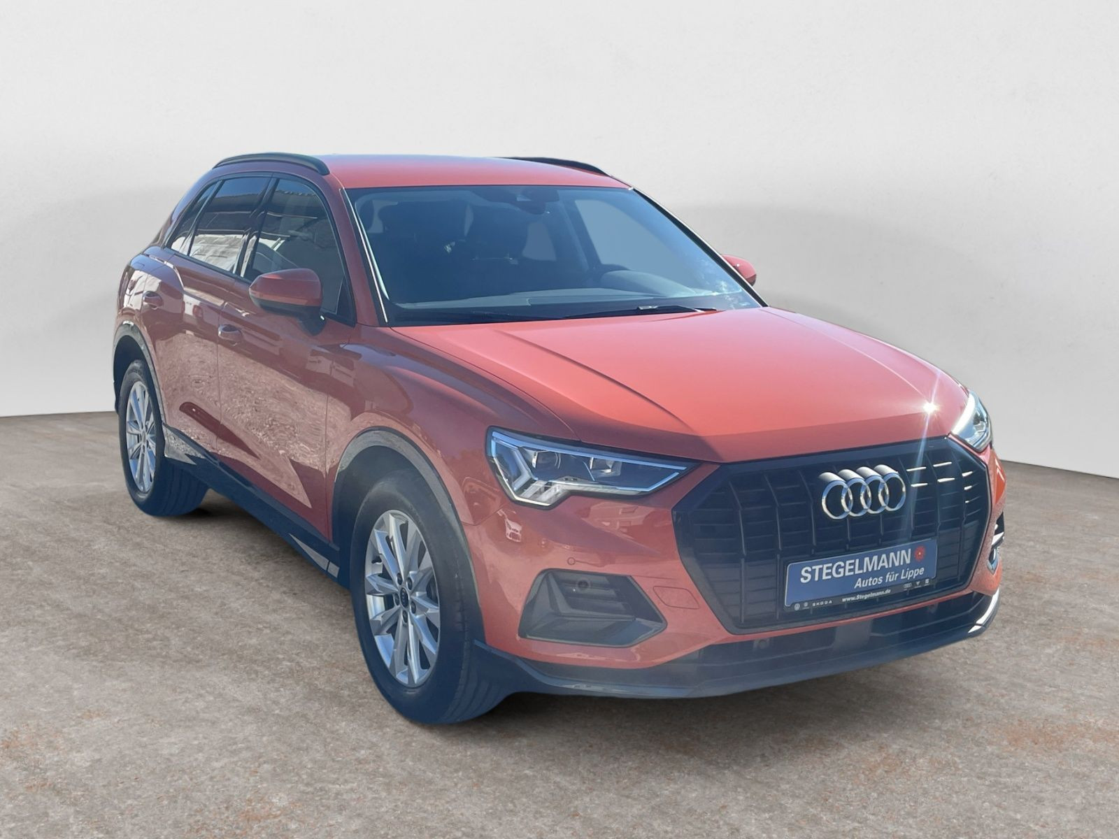 Audi - Q3_9