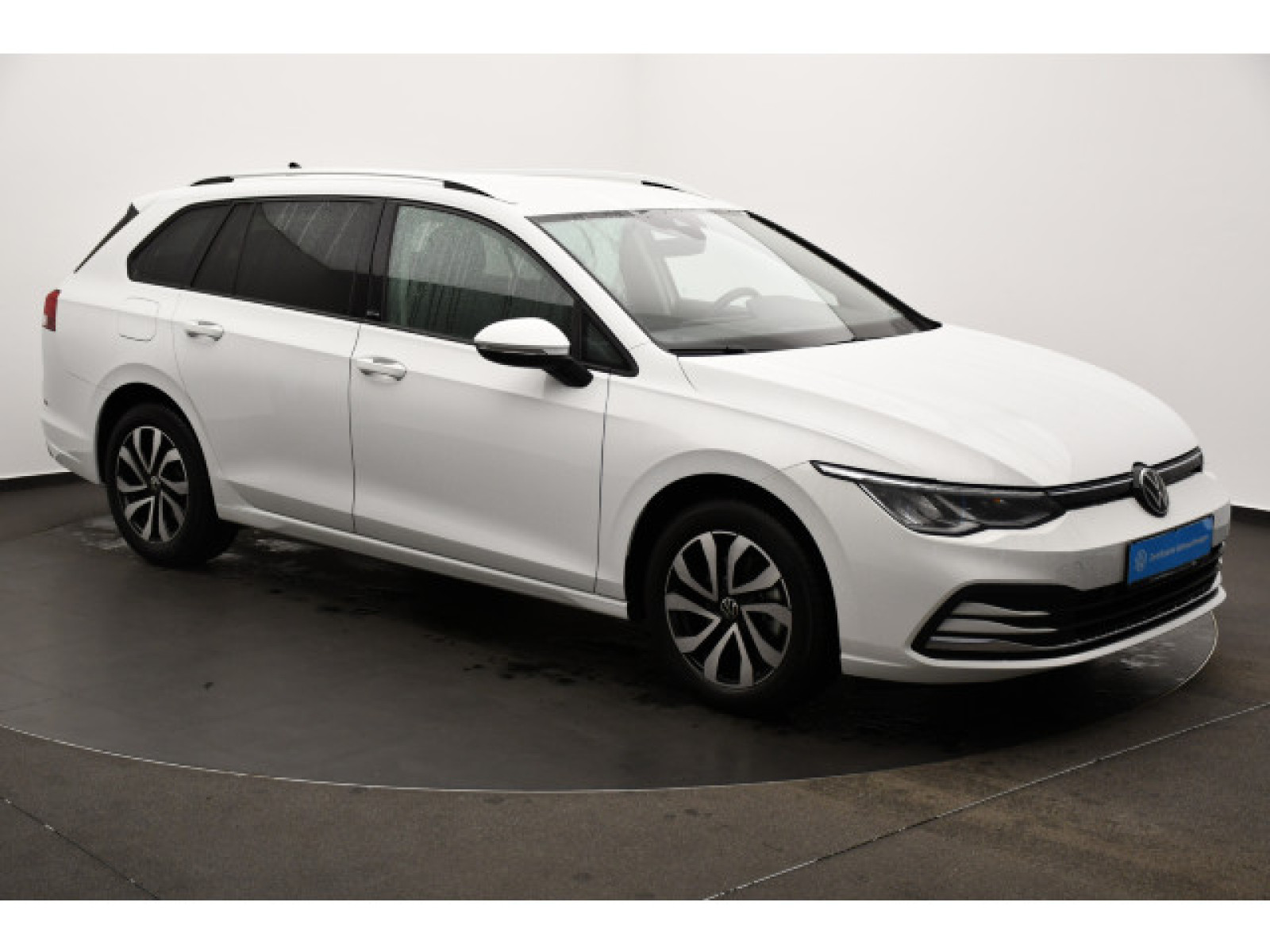 Volkswagen - Golf_14