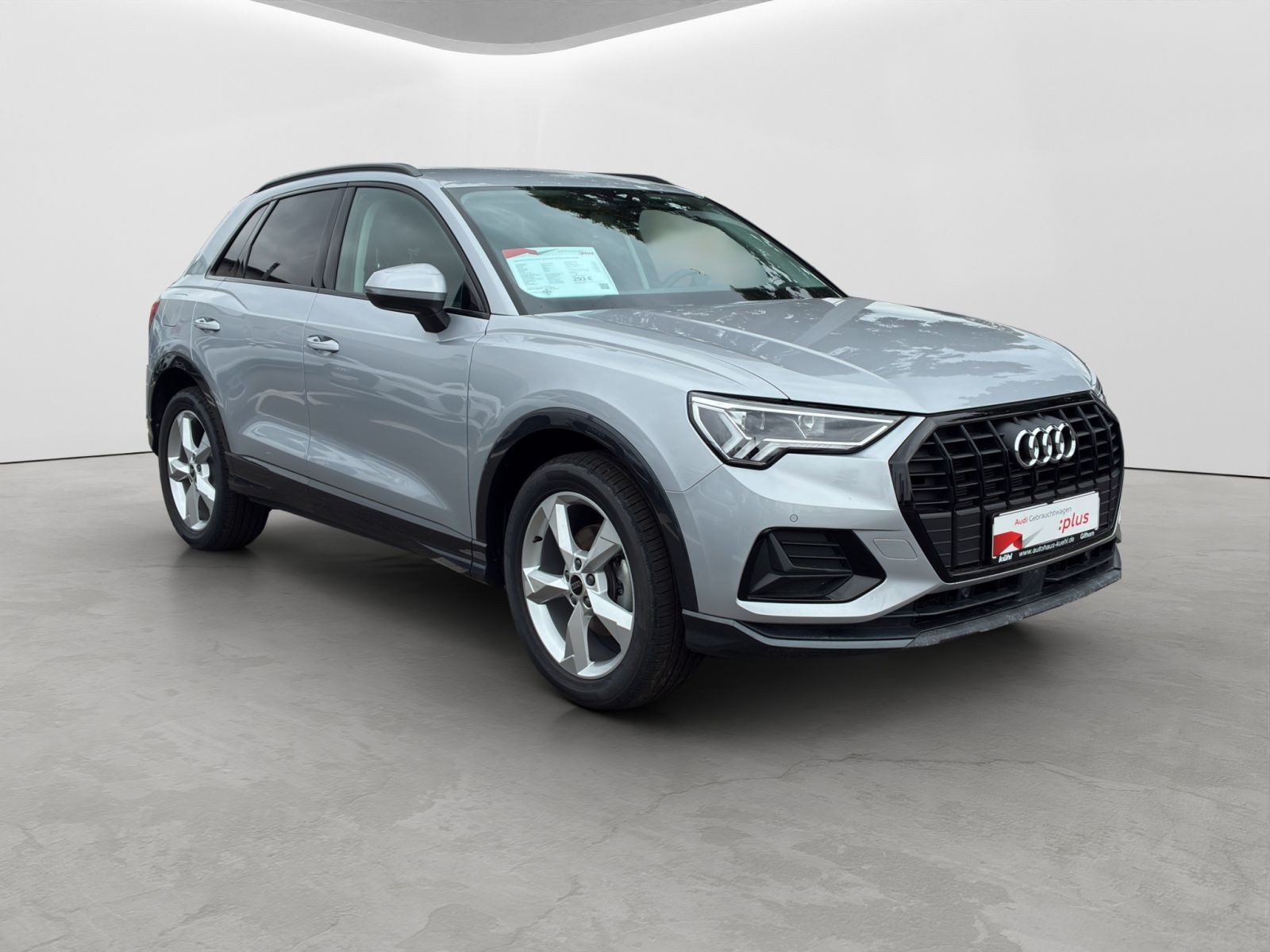 Audi - Q3_6
