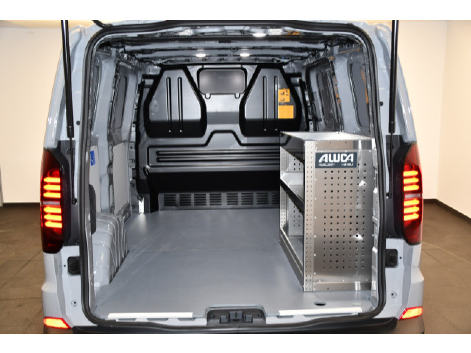 Volkswagen - New Transporter_14