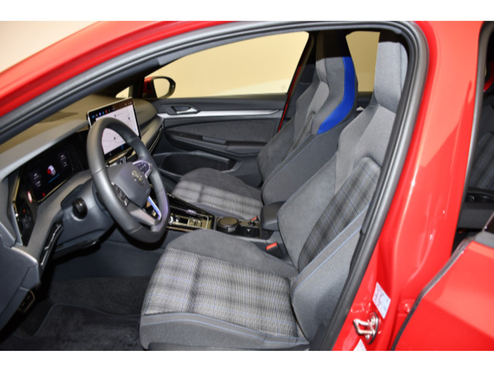 Volkswagen - Golf_4
