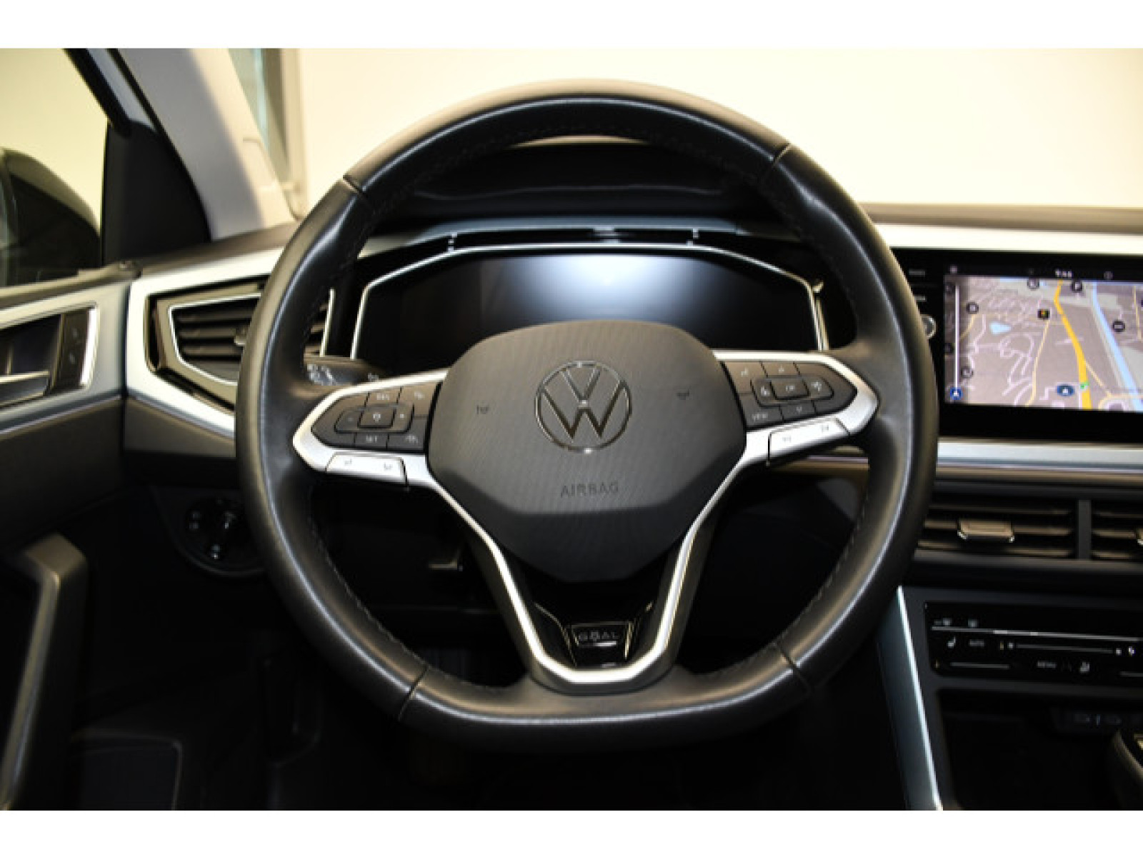 Volkswagen - Polo_5
