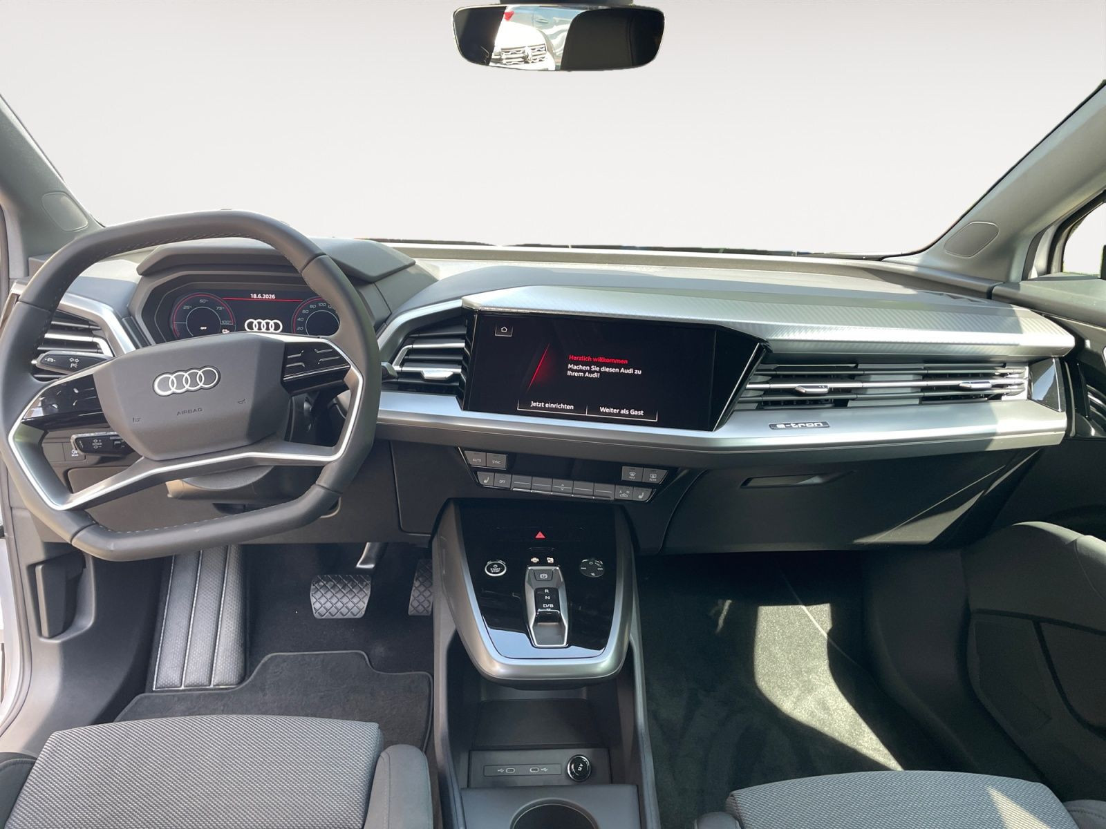 Audi - Q4 e-tron_12
