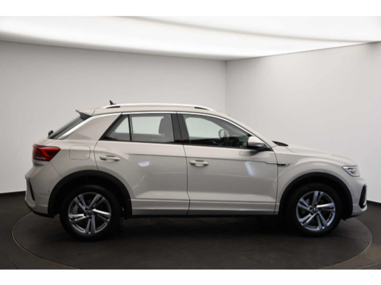 Volkswagen - T-Roc_16