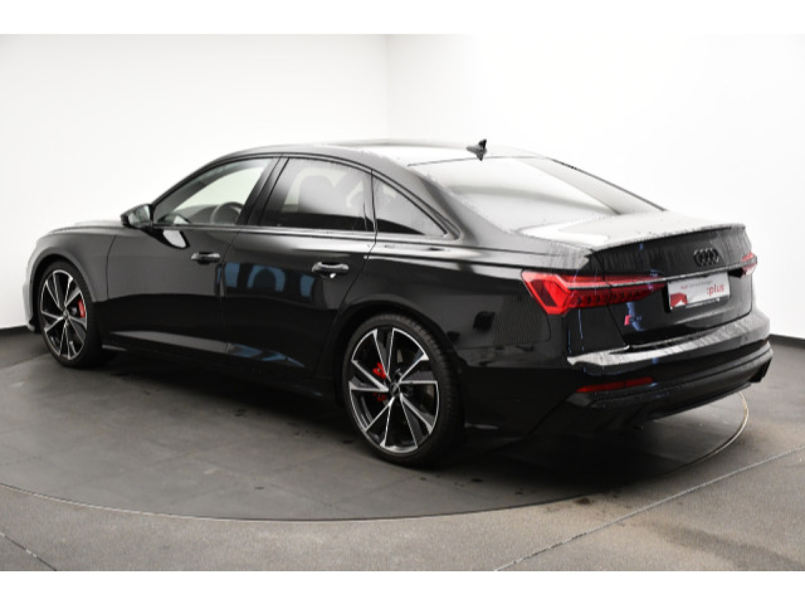 Audi - S6_17