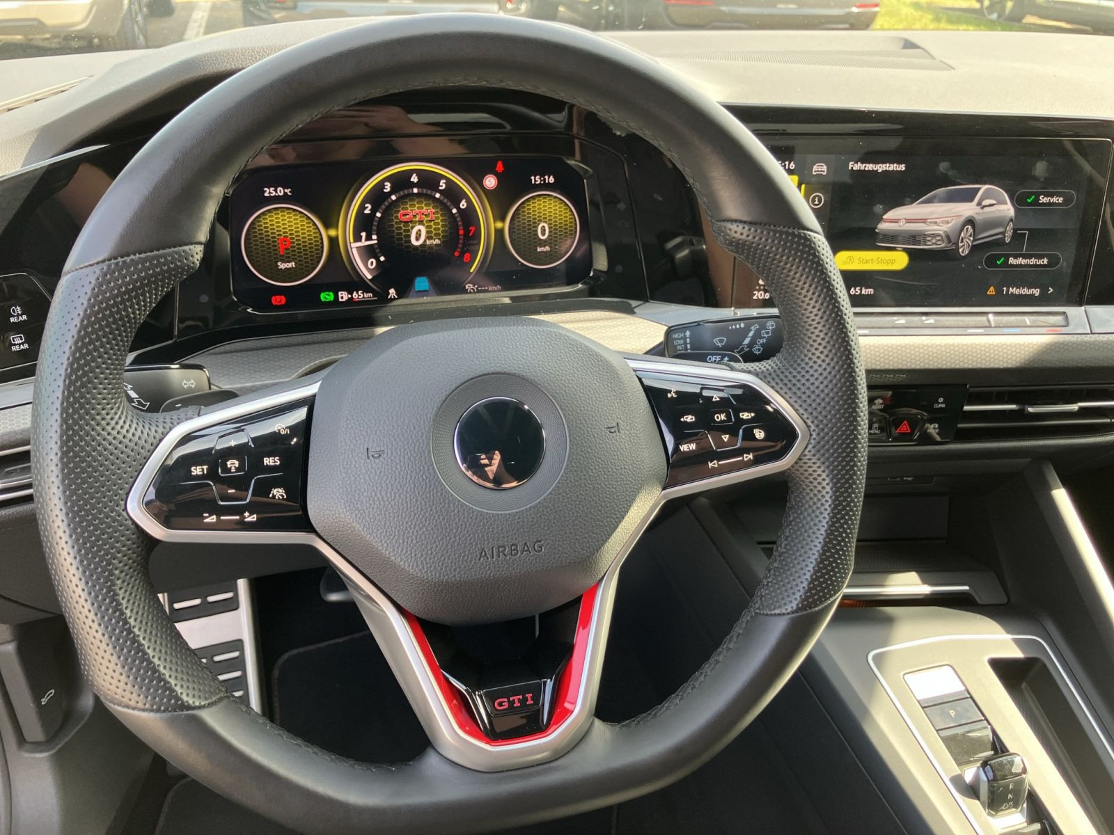 Volkswagen - Golf GTI_10