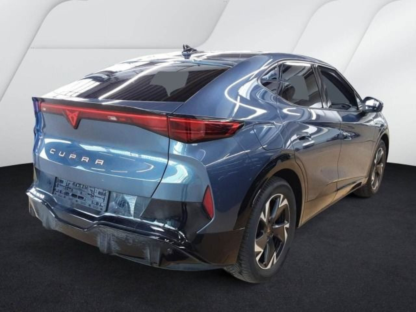 Cupra - Tavascan_3