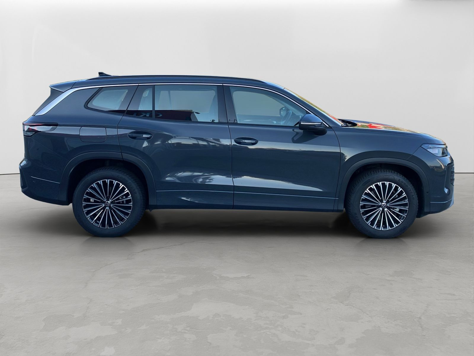 Volkswagen - Tayron_6