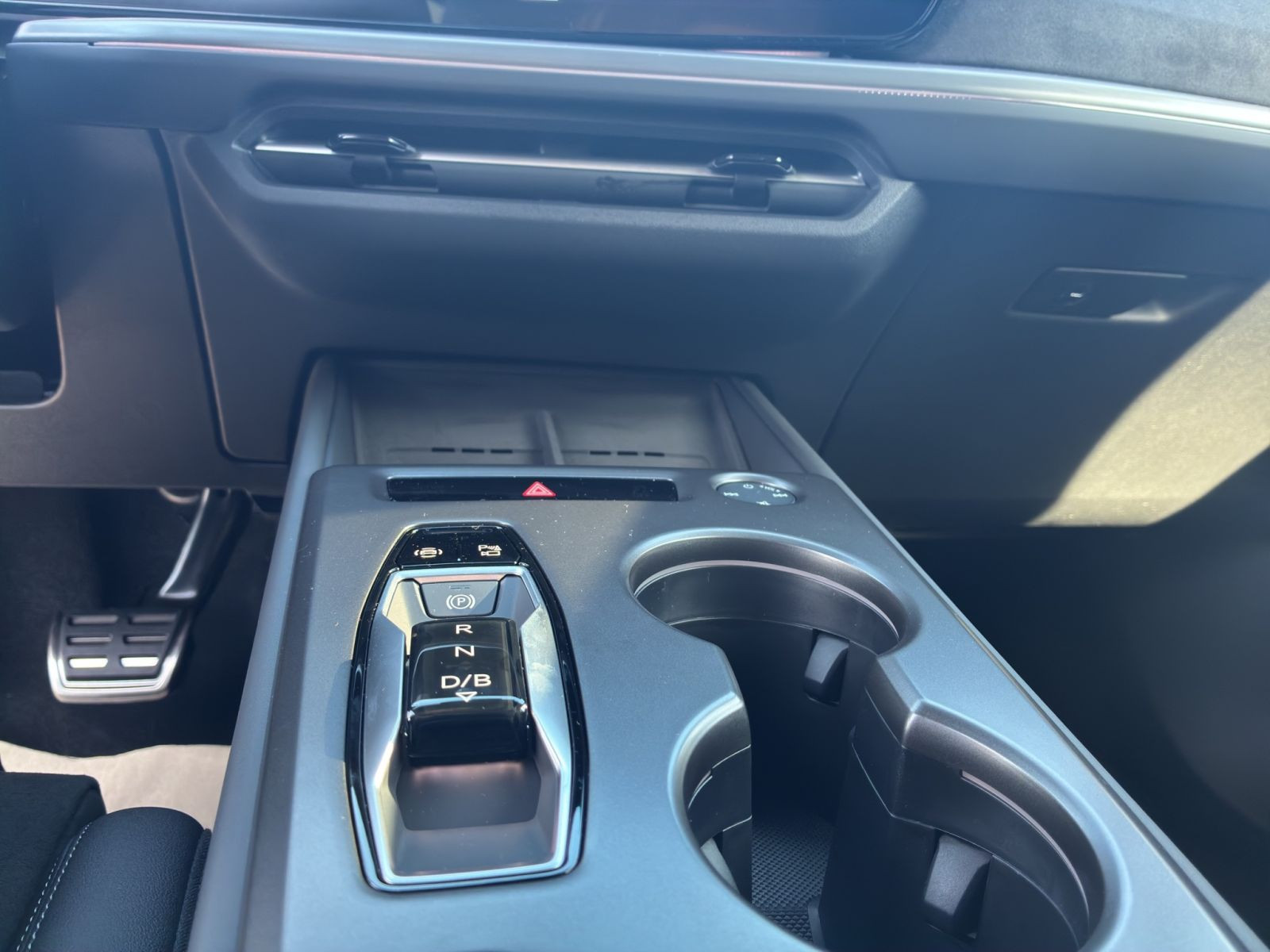 Audi - Q4 Sportback e-tron_13