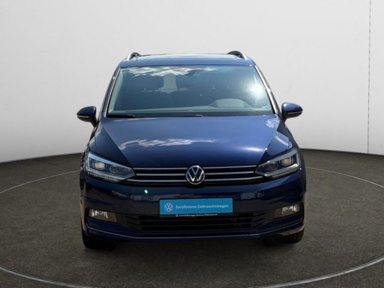 Volkswagen - Touran_10
