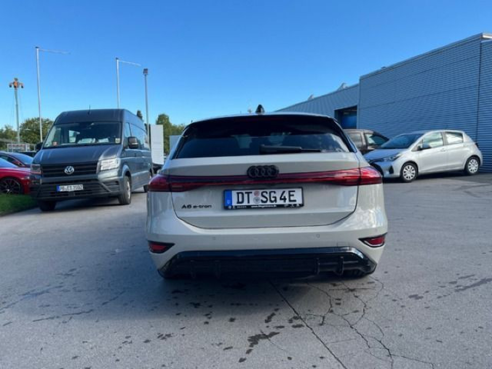 Audi - A6 Avant e-tron_5