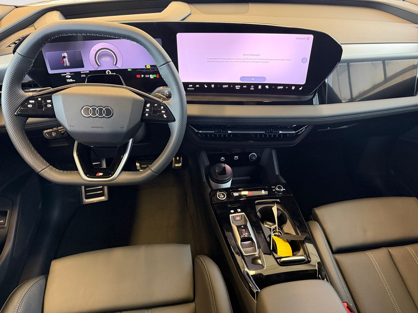 Audi - Q6 SUV e-tron_11
