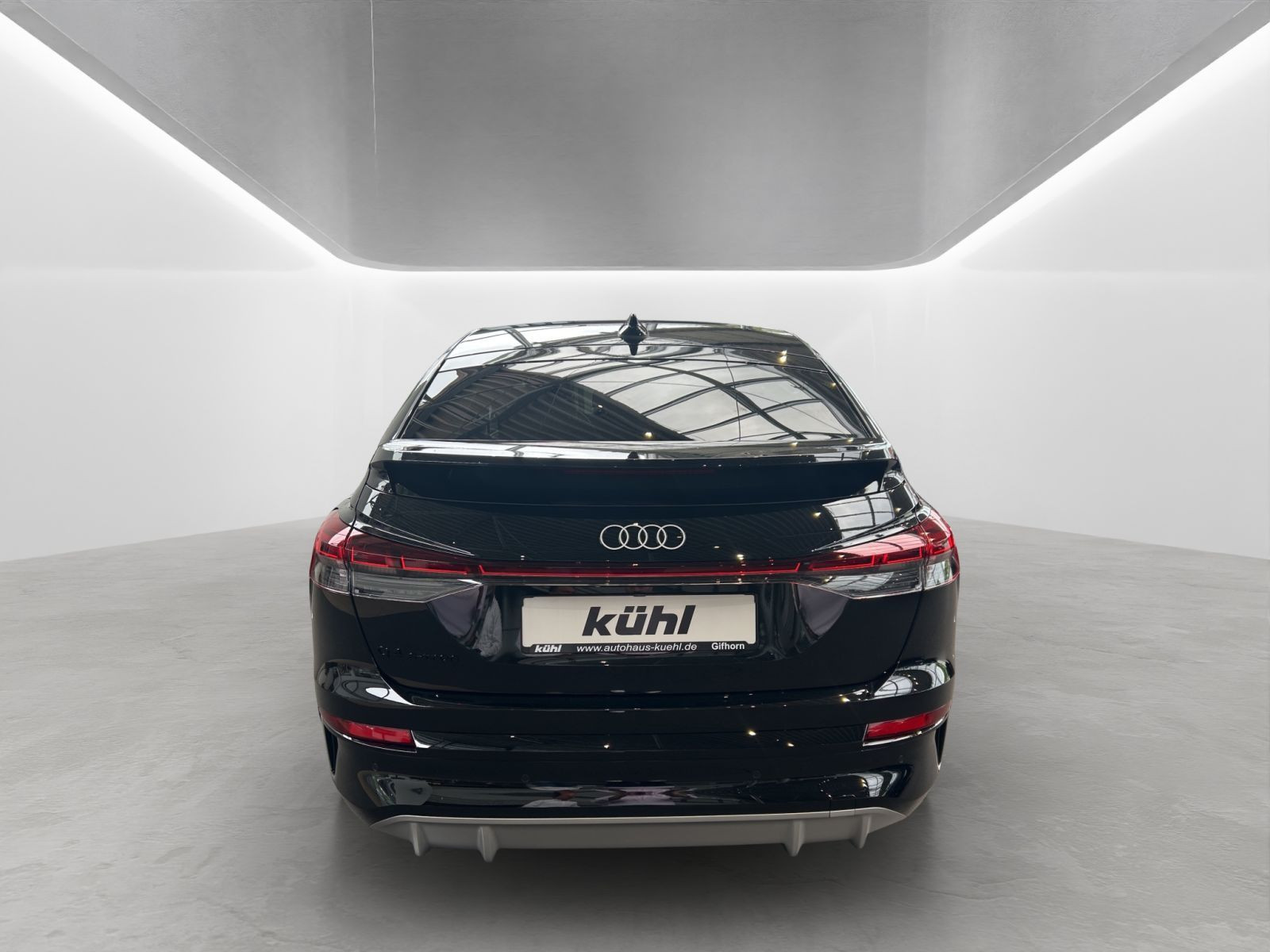 Audi - Q4 e-tron_8