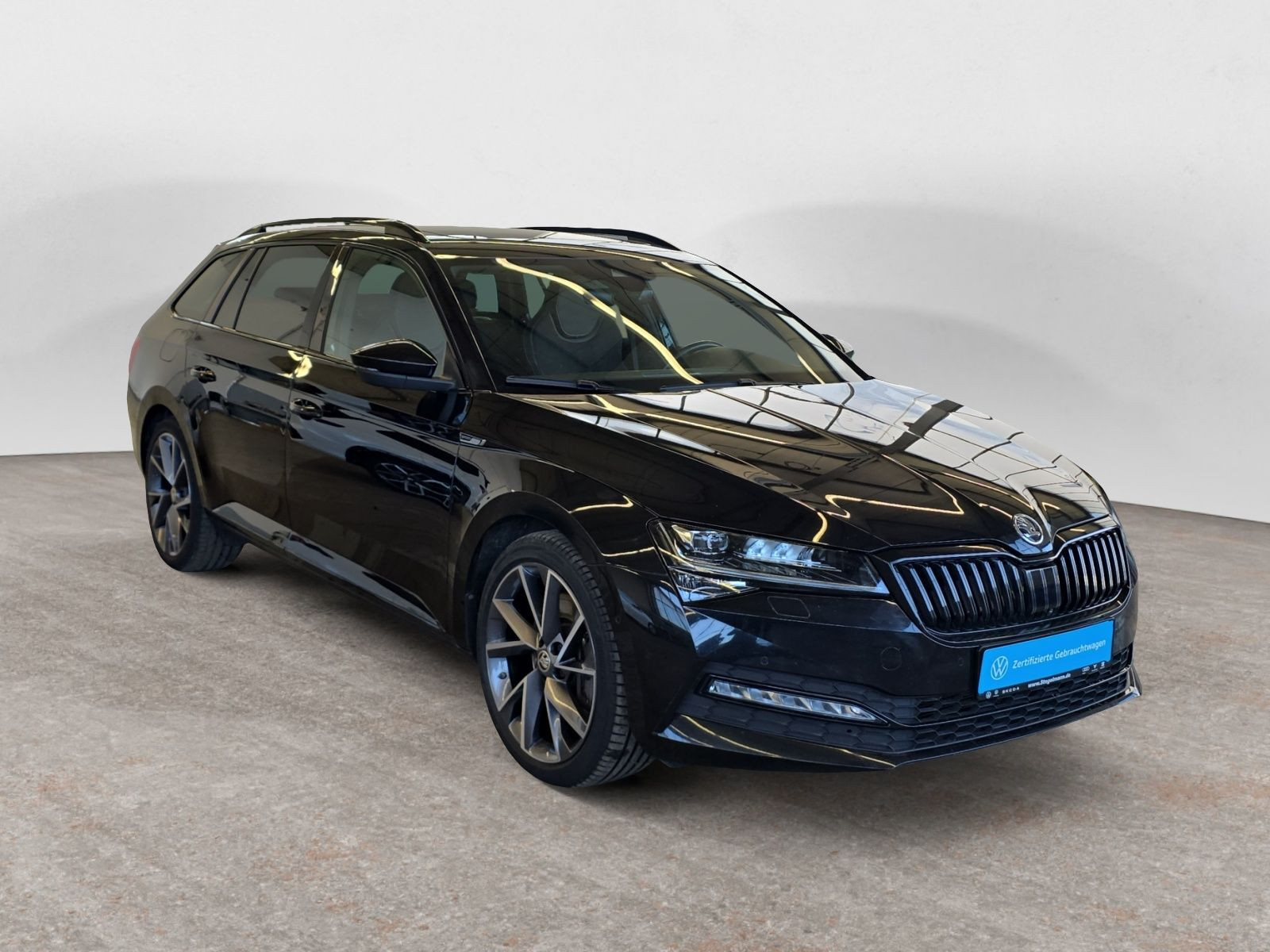 diagonal-frontansicht-aussen