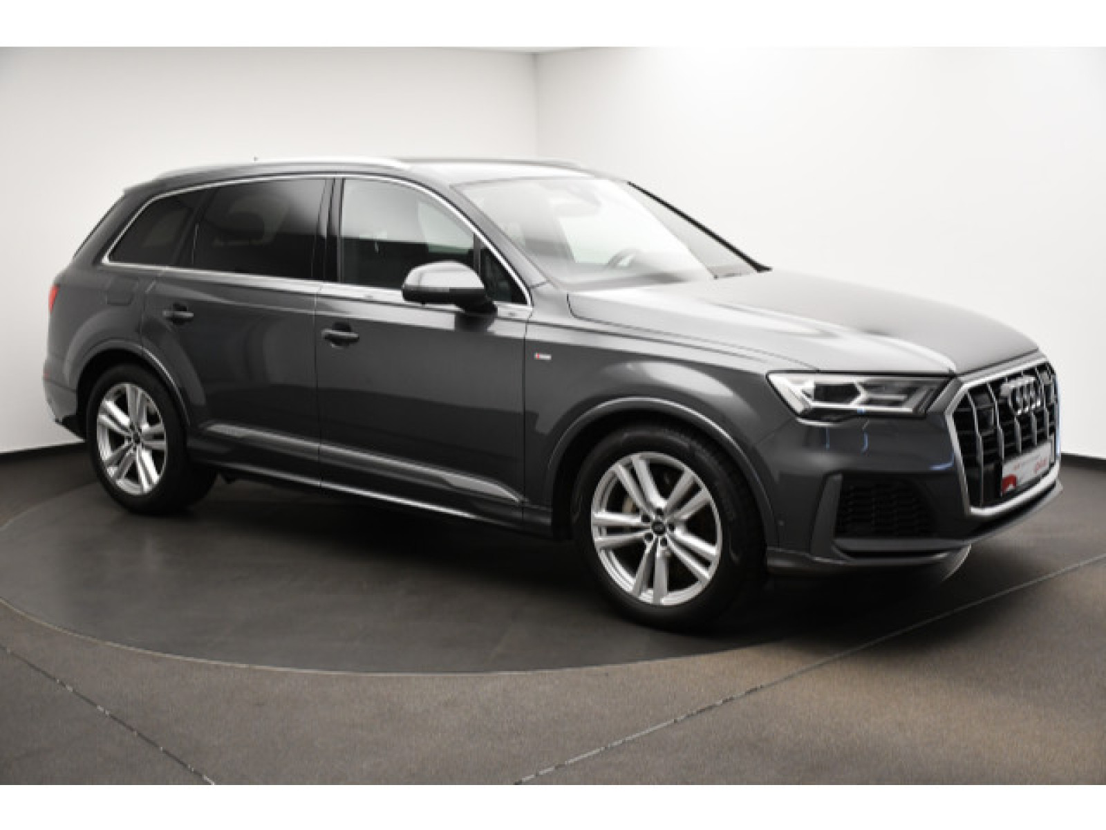 Audi - Q7_15