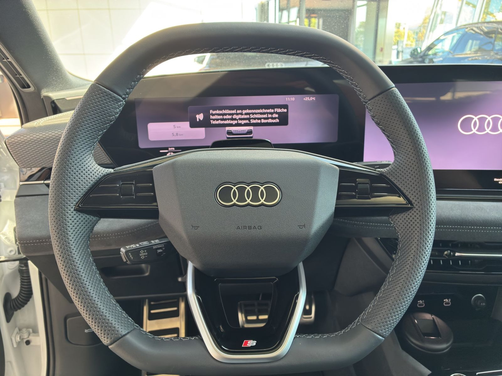 Audi - A6 Avant e-tron_8