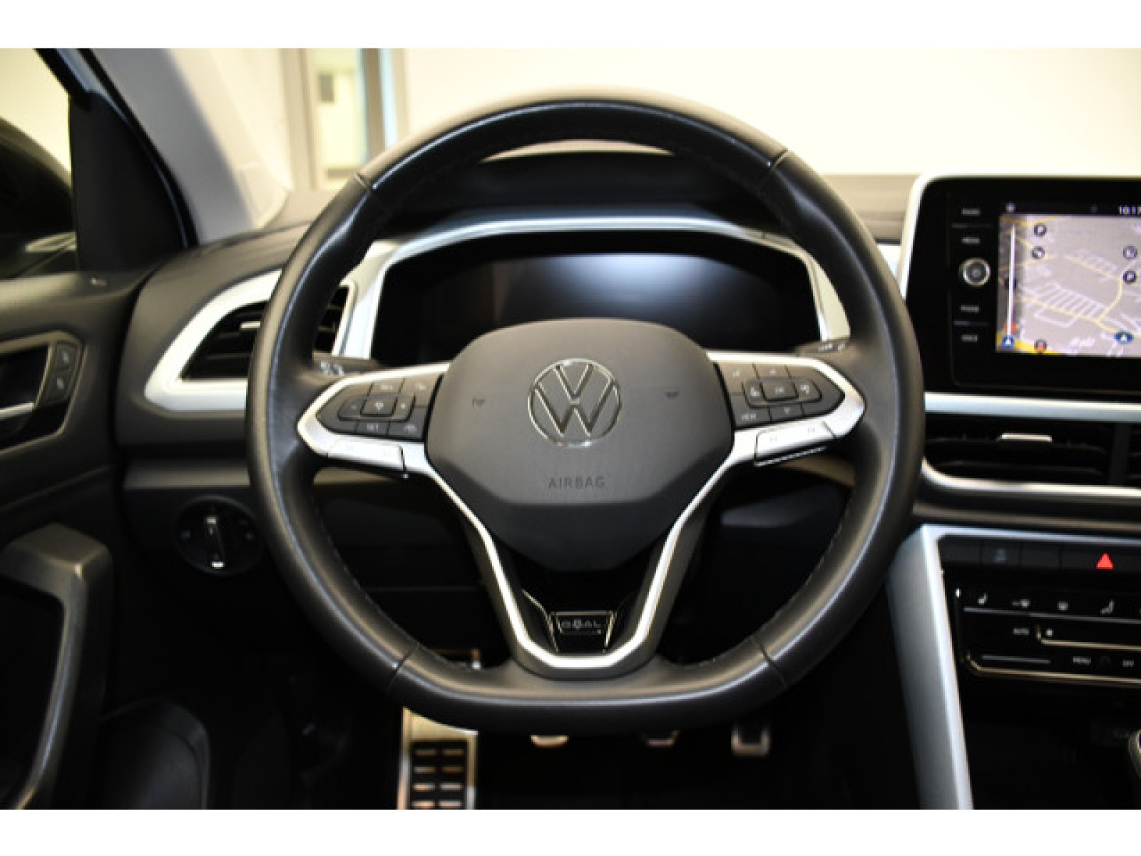 Volkswagen - T-Roc_5