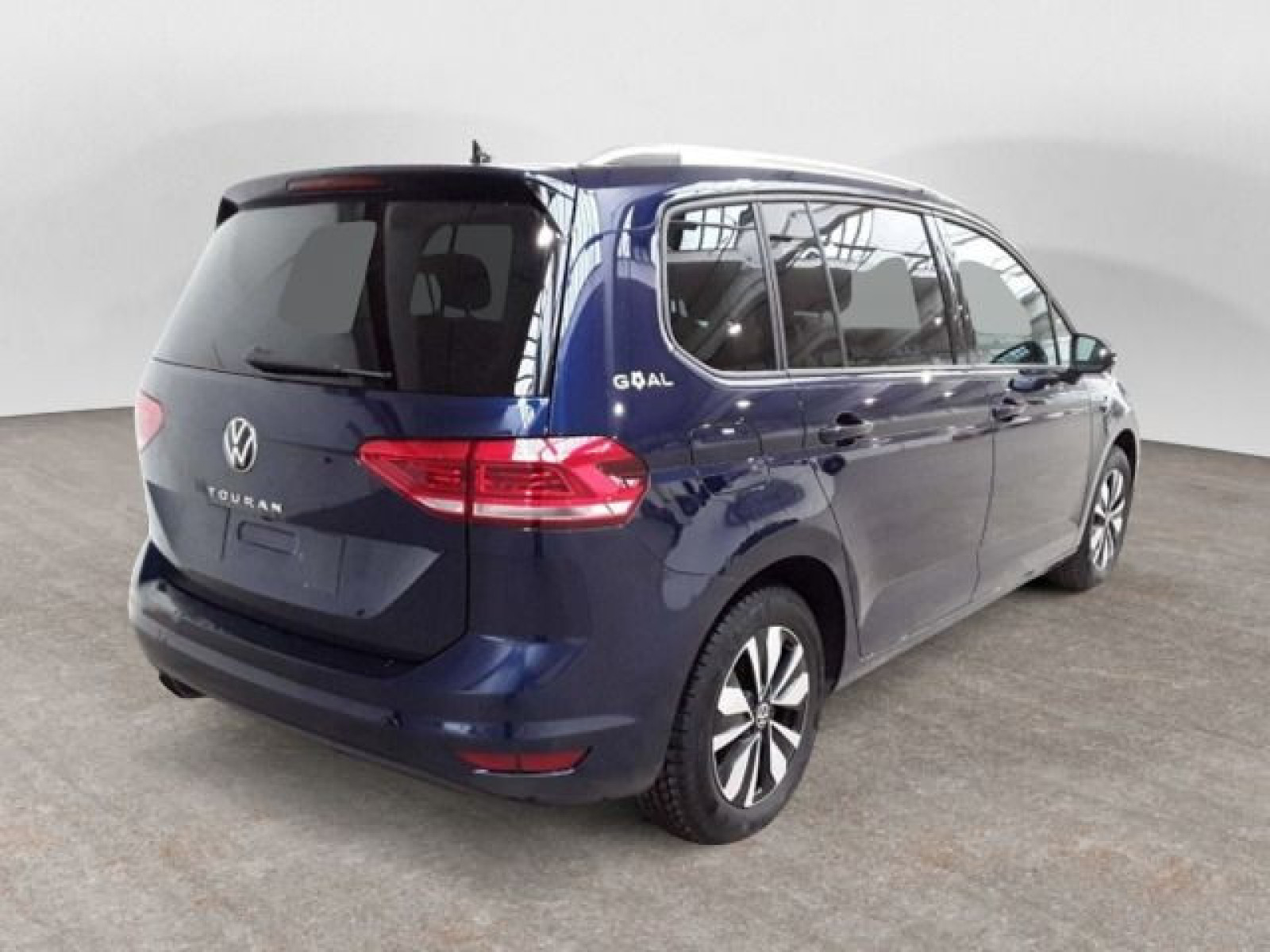 Volkswagen - Touran_3