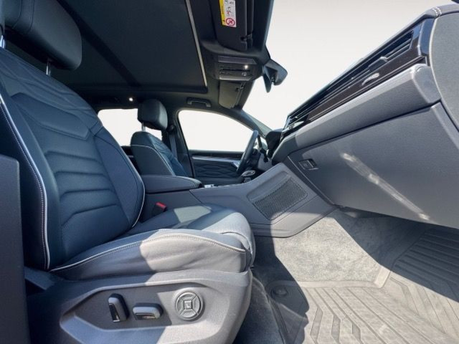 Volkswagen - Touareg_14