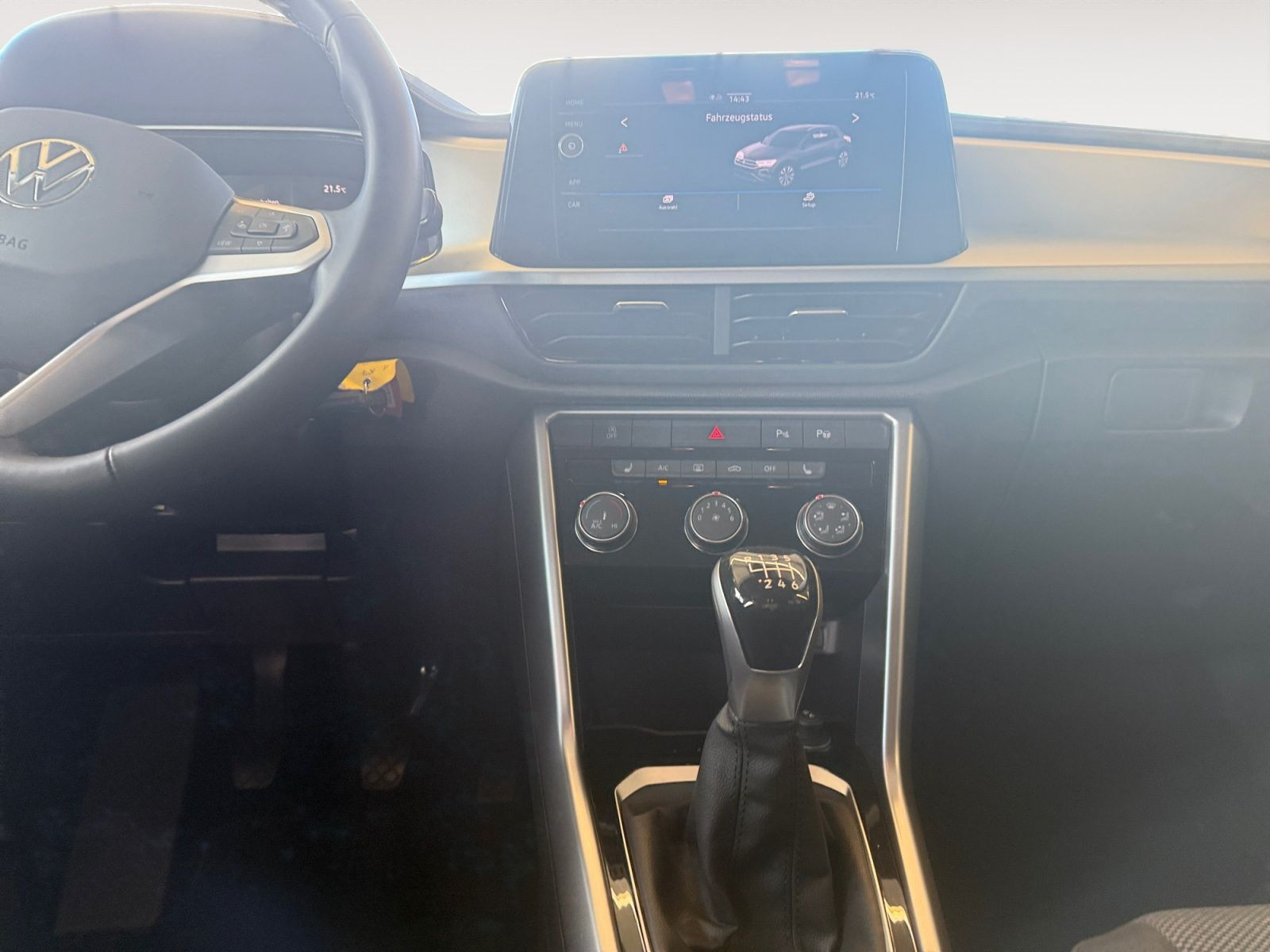 Volkswagen - T-Roc_12