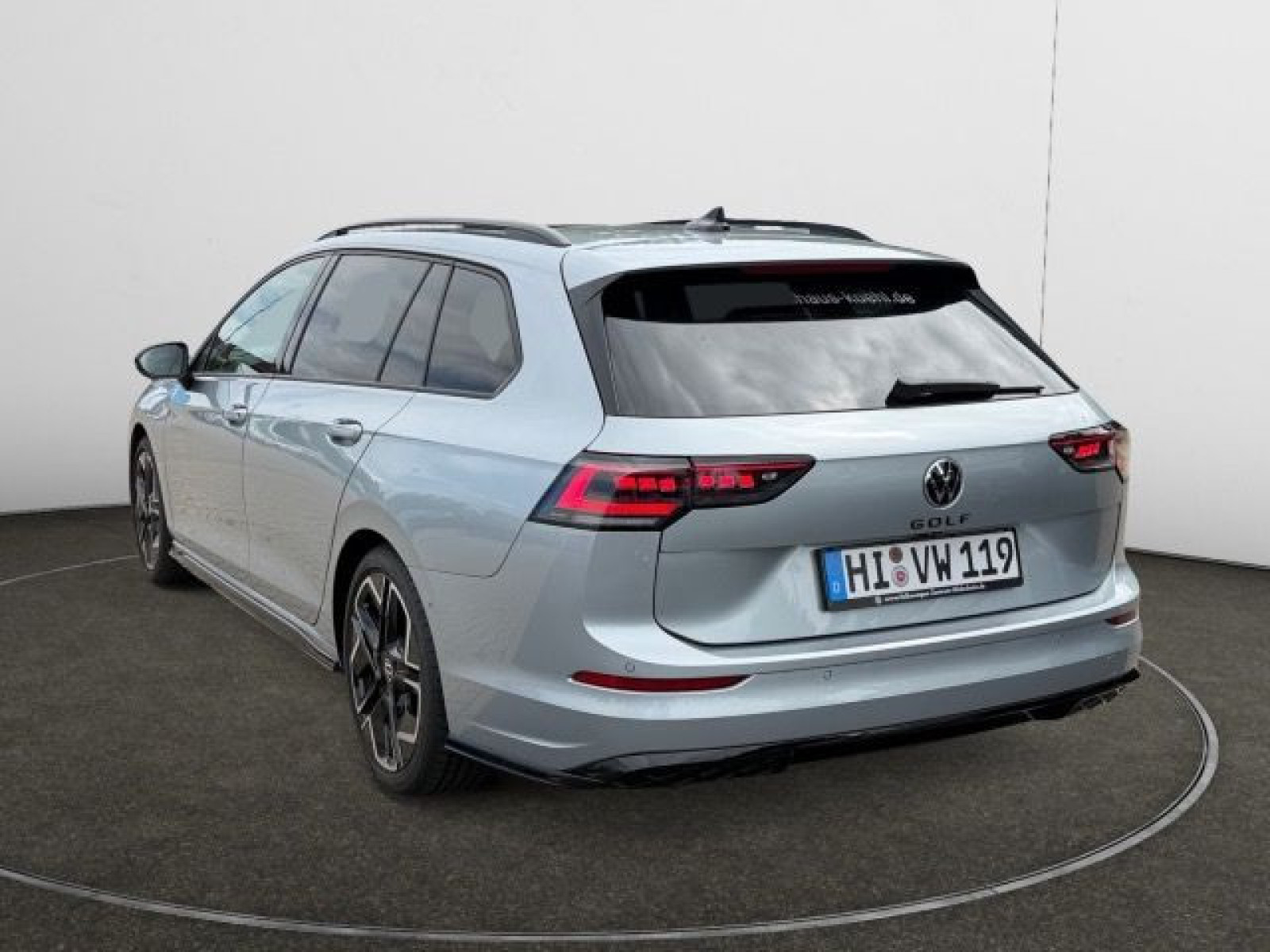 Volkswagen - Golf Variant_3