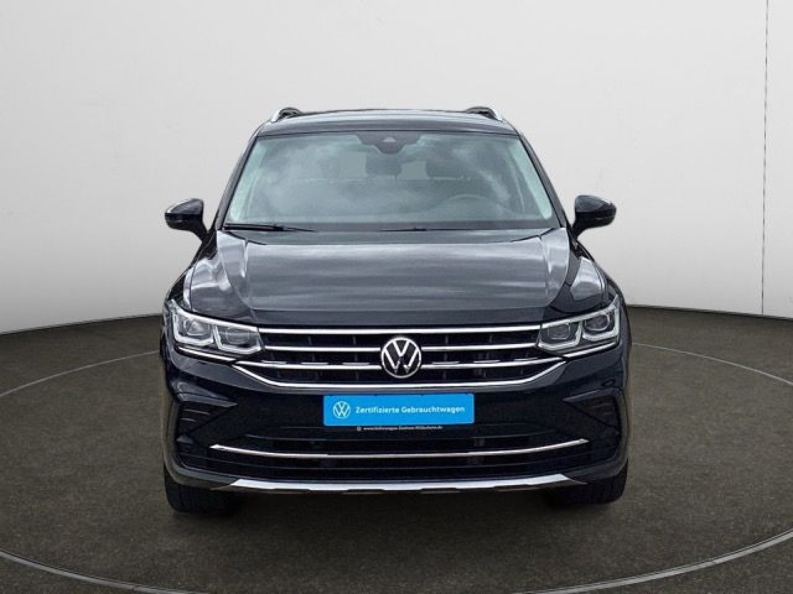 Volkswagen - Tiguan_12