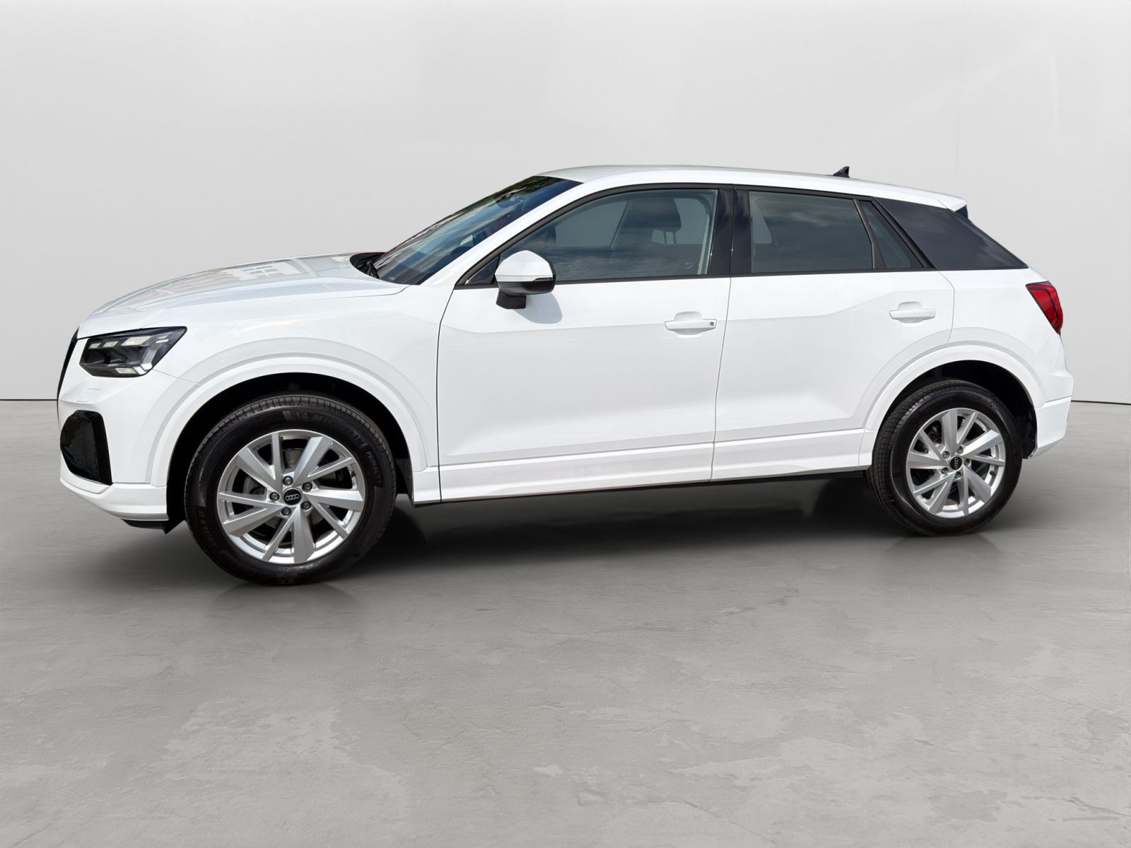 Audi - Q2_3