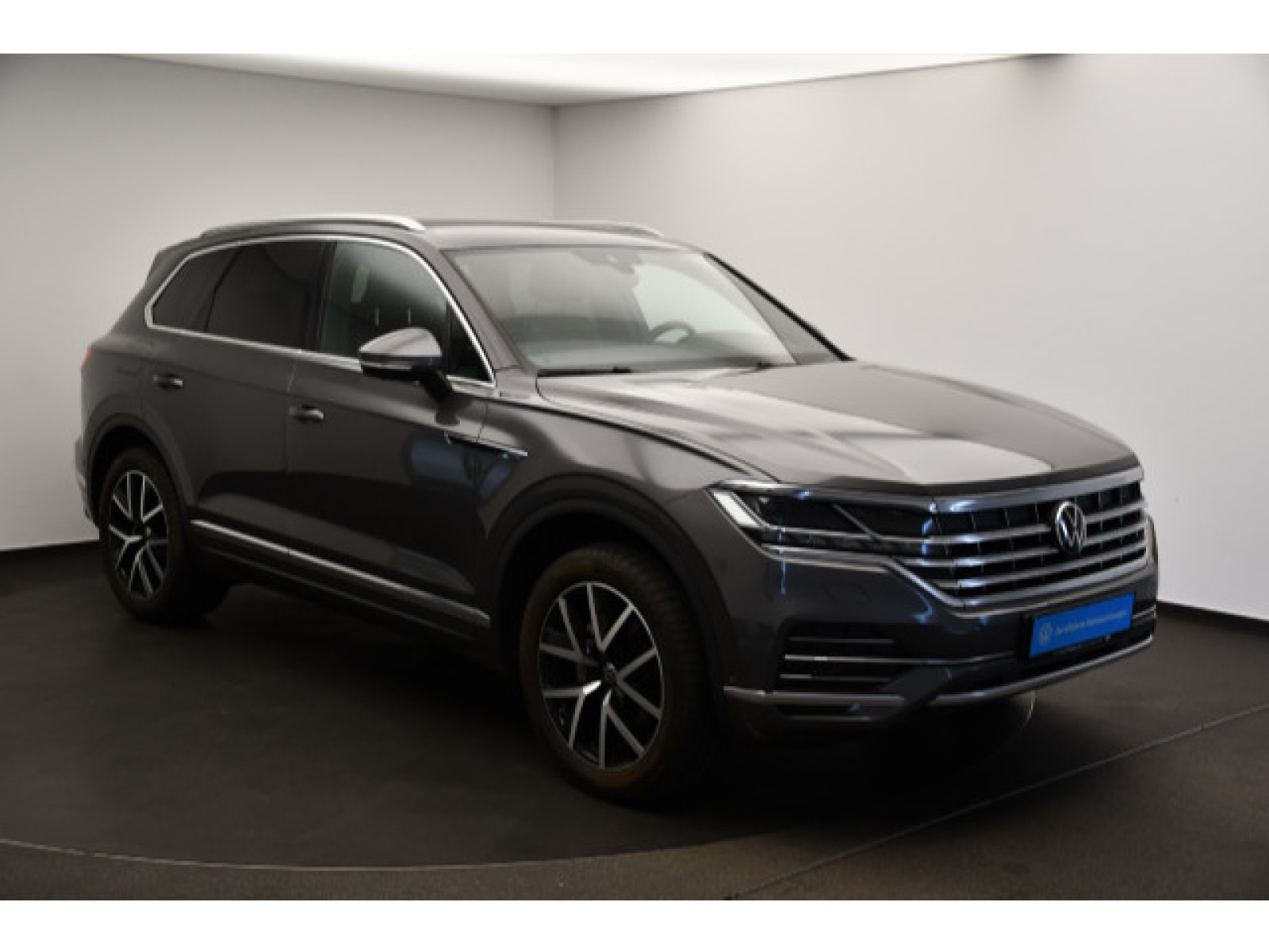 Volkswagen - Touareg_14