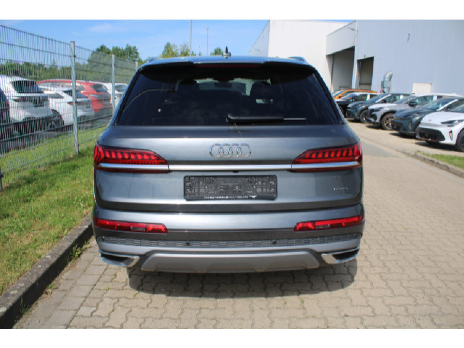 Audi - Q7_8