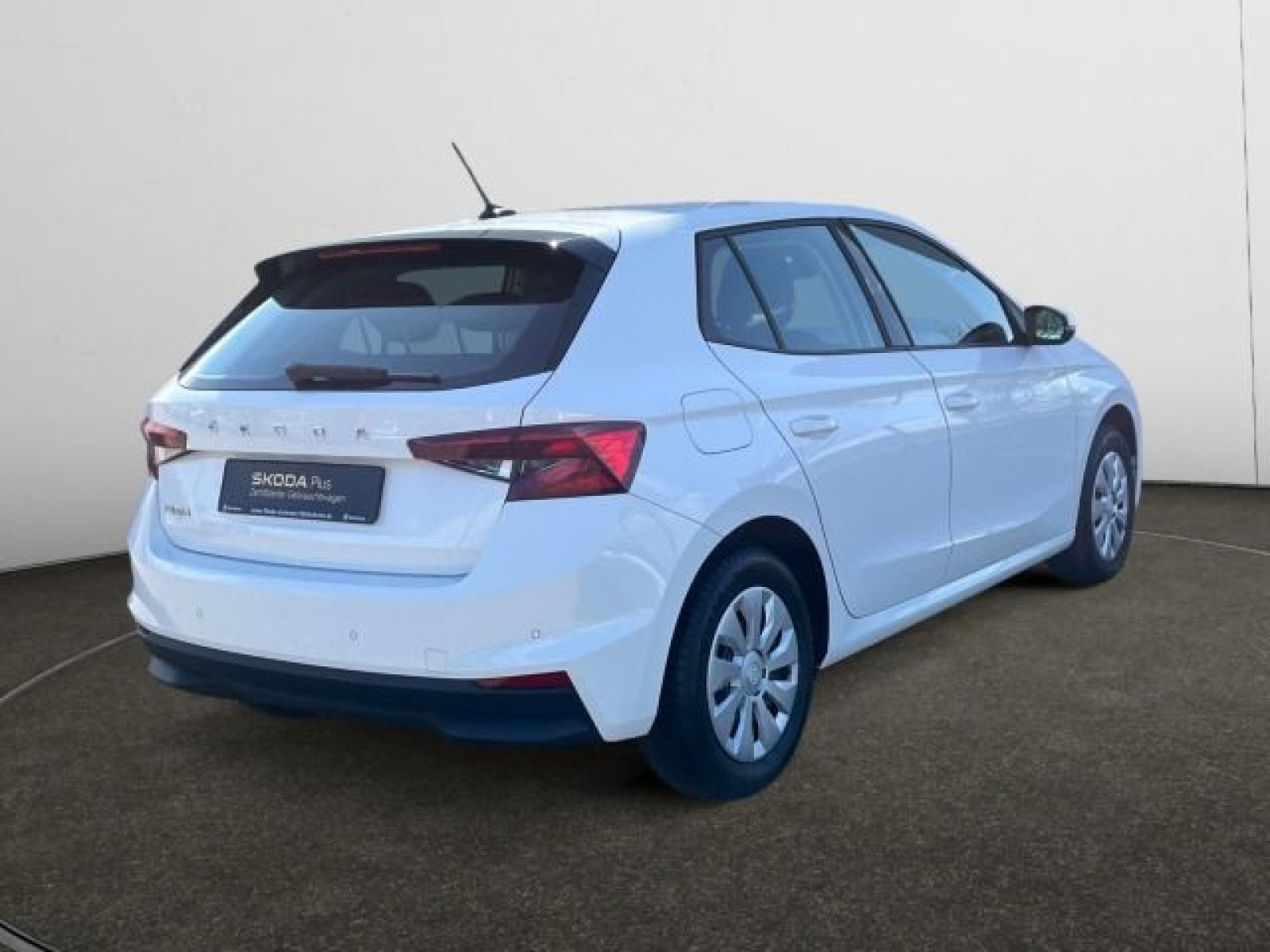 diagonalansicht-hinten-aussen