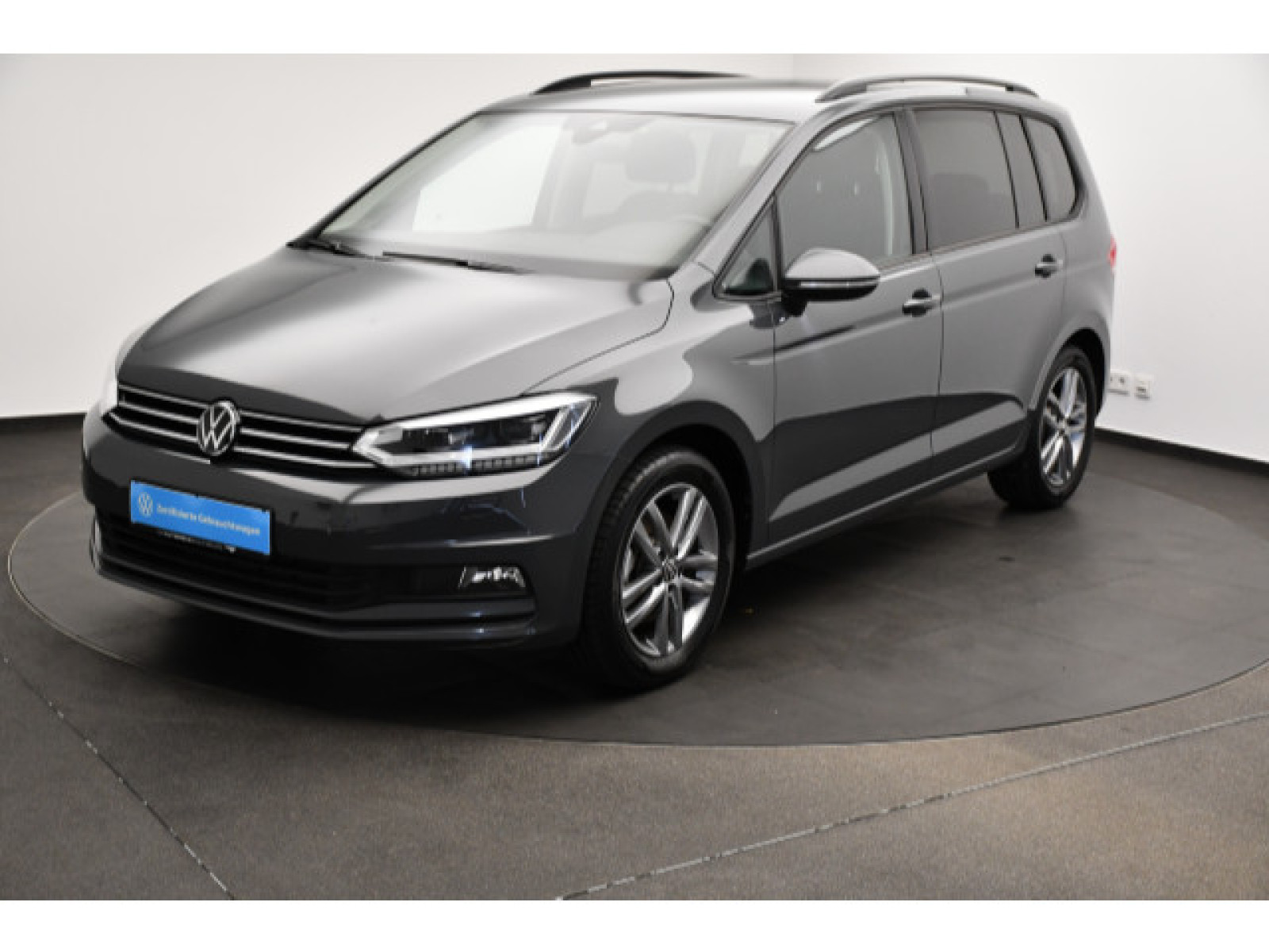 Volkswagen - Touran_1