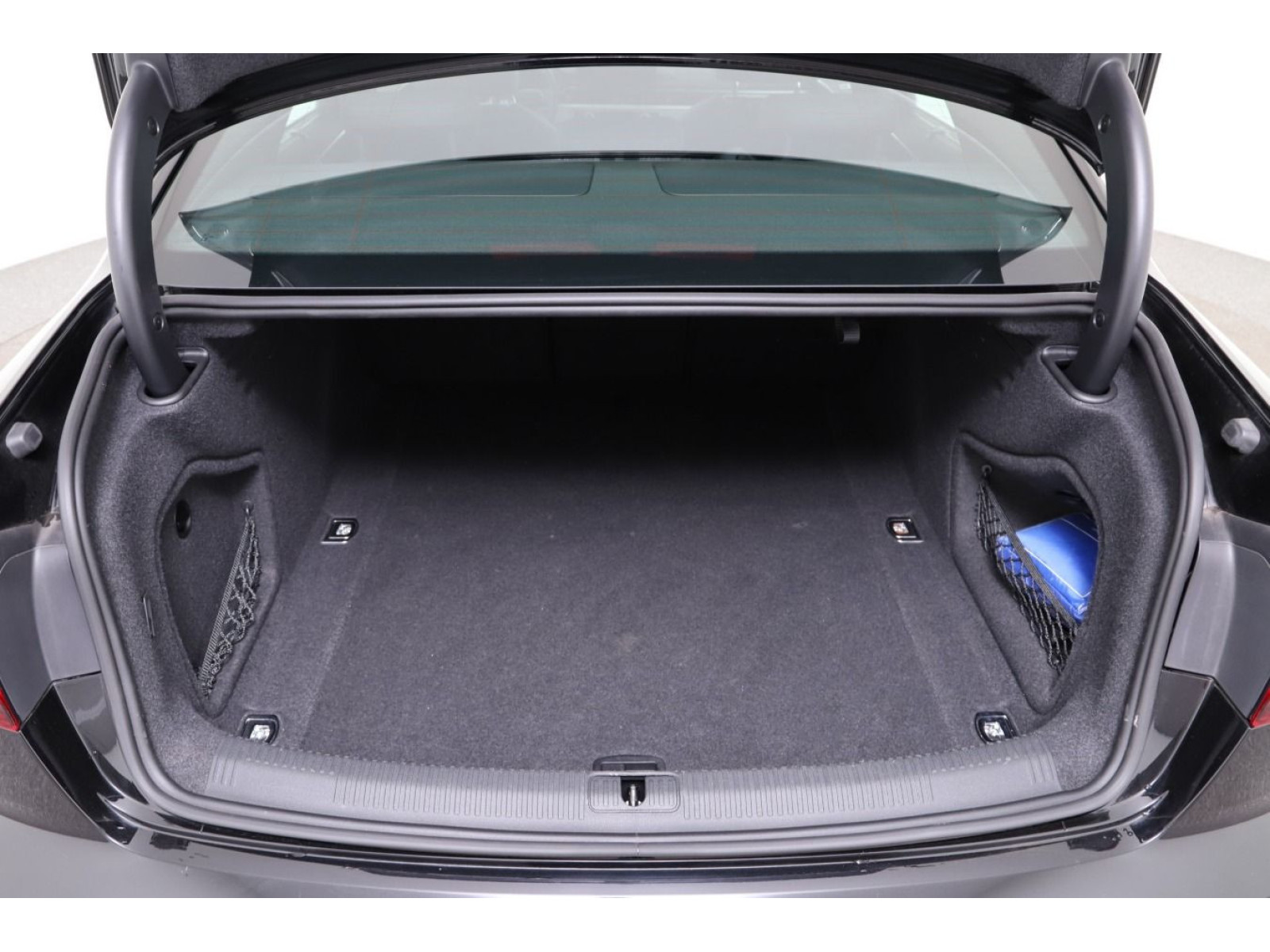 kofferraum-innen kofferraum-innen