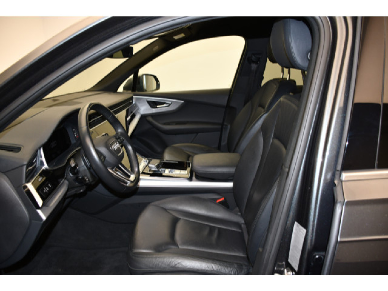 Audi - Q7_4