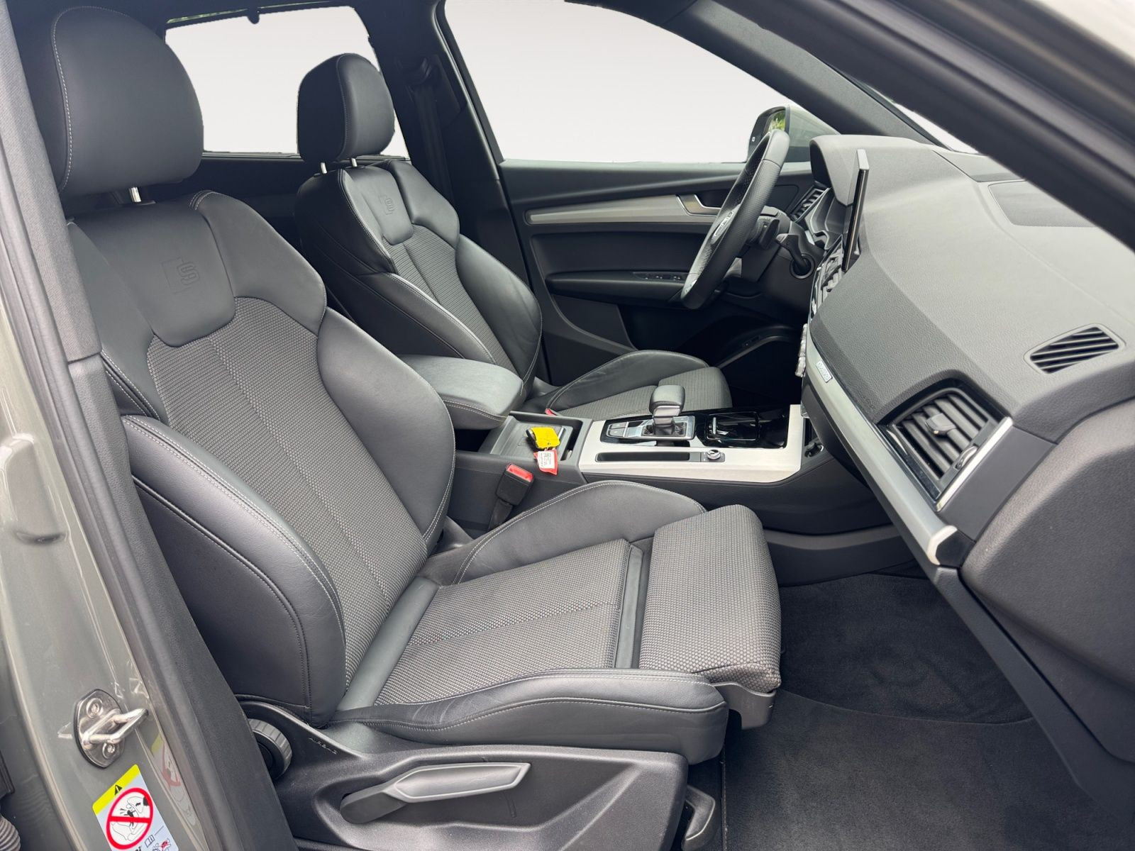 Audi - Q5_16