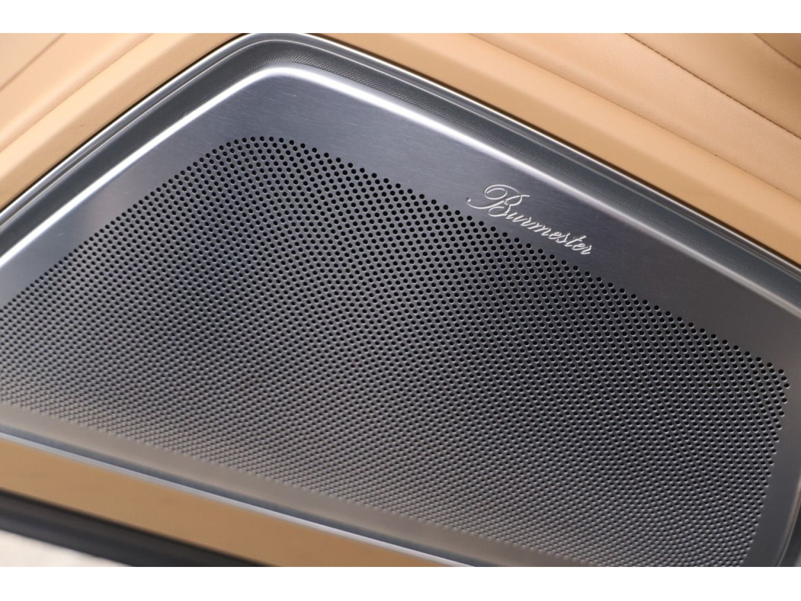 Porsche - Panamera_11
