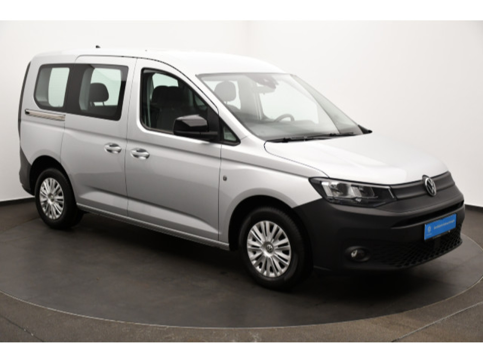 diagonal-frontansicht-aussen