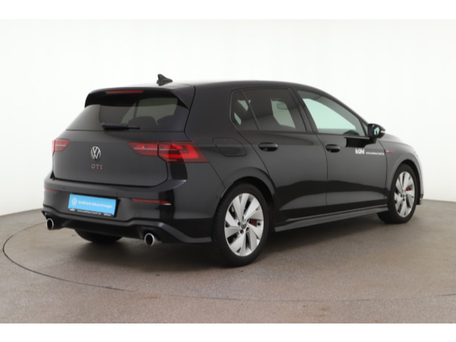 diagonalansicht-hinten-aussen