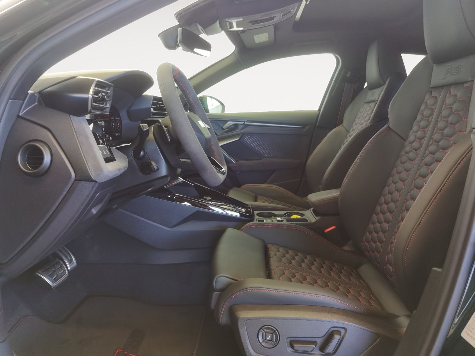 Audi - RS 3 Limousine_11