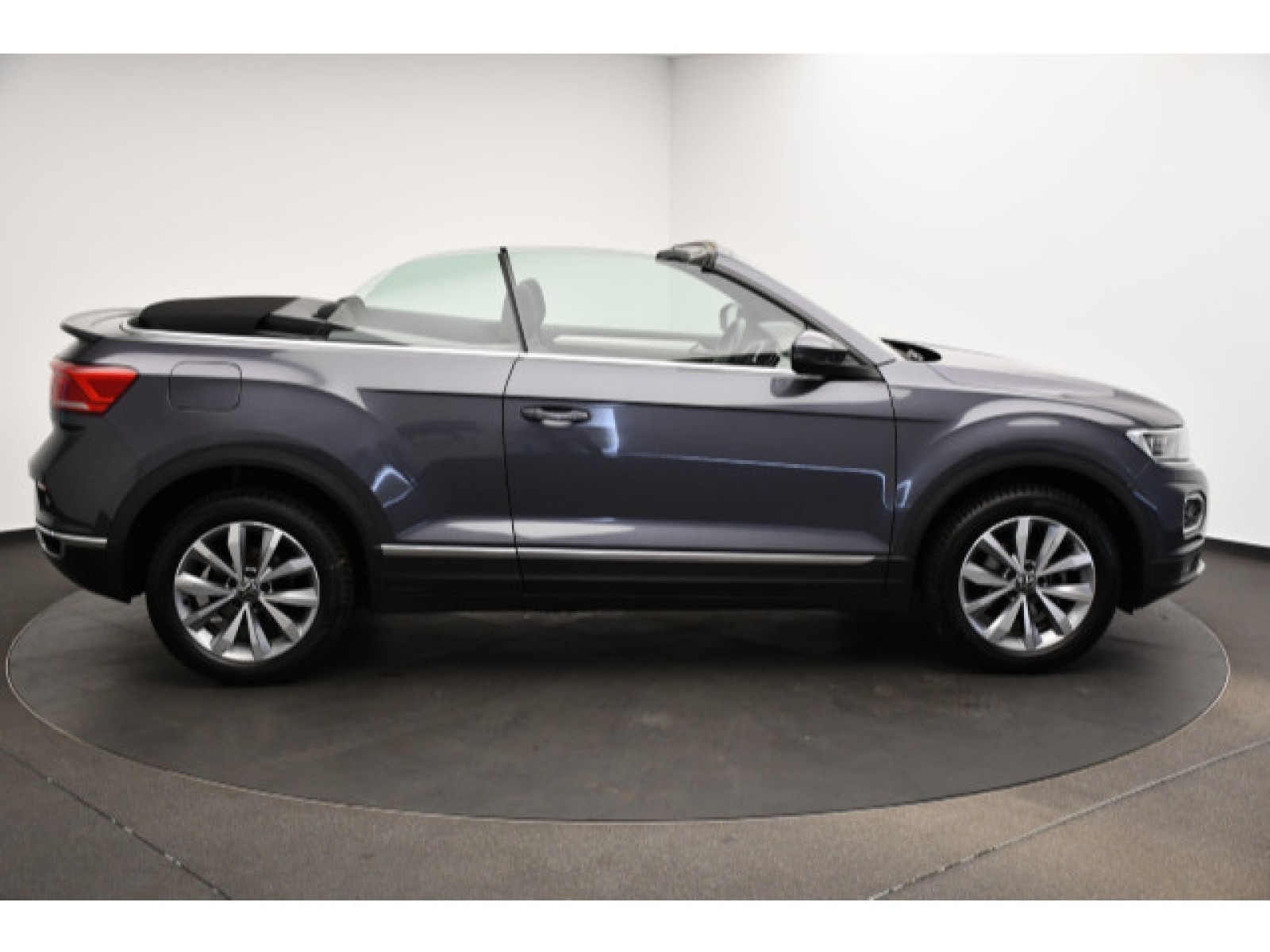 Volkswagen - T-Roc Cabriolet_17