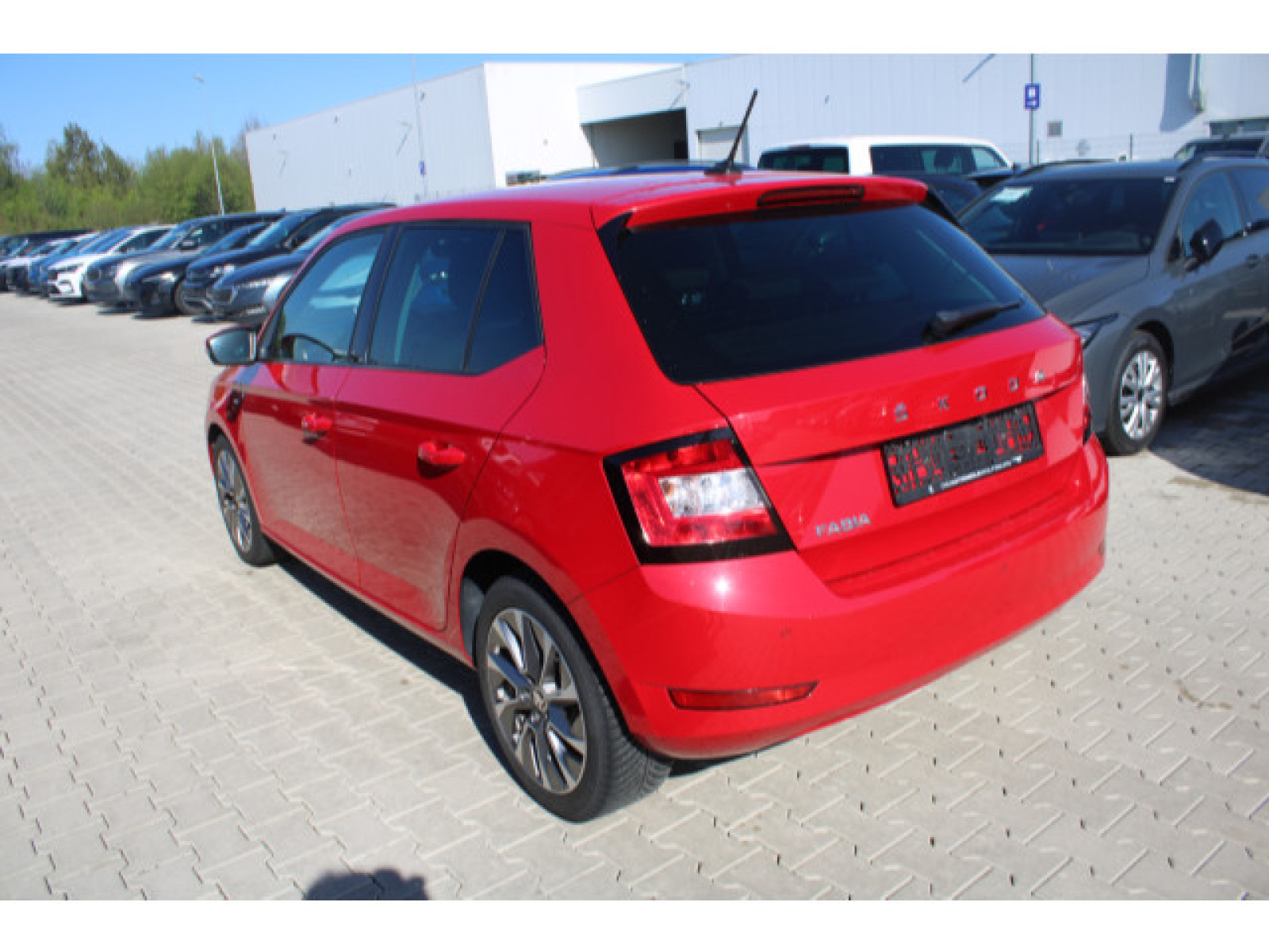 diagonalansicht-hinten-aussen