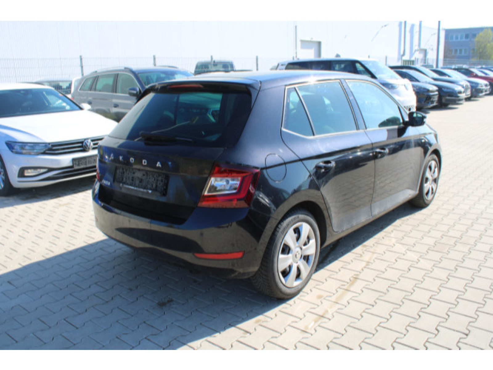 diagonalansicht-hinten-aussen