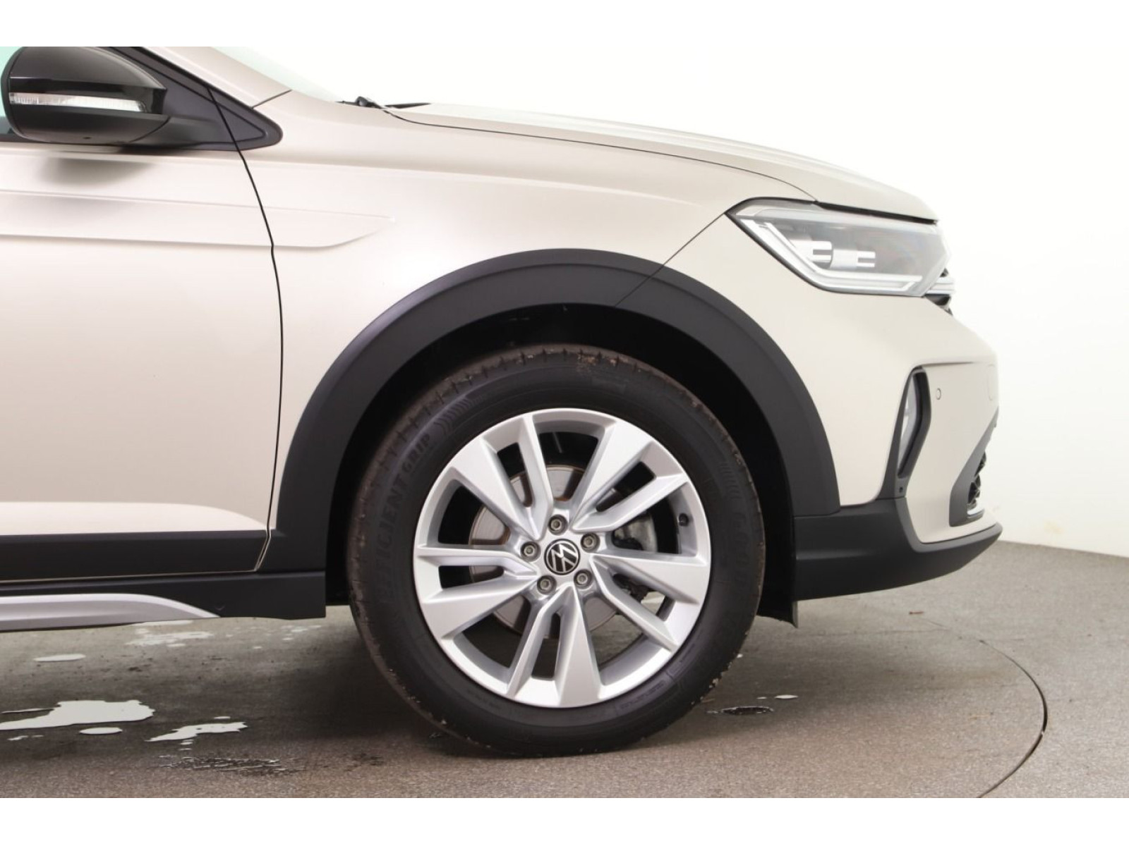 Volkswagen - Taigo_3